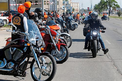 JOHN WOODS / WINNIPEG FREE PRESS
About 60-70 motorcycle riders hit the road to the residential school in Brandon from a business on Pembina Highway in Winnipeg Sunday, June 27, 2021. The group said the ride is a memorial for the children found in unmarked graves at  residential schools and to stand in solidarity with the Indigenous community.

Reporter: Standup