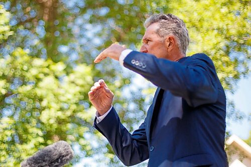 MIKE DEAL / WINNIPEG FREE PRESS
Premier Brian Pallister announced during a press conference, Tuesday morning, outside the Spirit Cottage at St. Amant Centre, 400 River Road, that his government is partnering with community-led organizations to increase COVID-19 vaccination uptake to help ensure that the province reaches its vaccination targets as quickly as possible.
210629 - Tuesday, June 29, 2021.