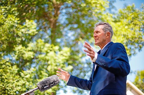 MIKE DEAL / WINNIPEG FREE PRESS
Premier Brian Pallister announced during a press conference, Tuesday morning, outside the Spirit Cottage at St. Amant Centre, 400 River Road, that his government is partnering with community-led organizations to increase COVID-19 vaccination uptake to help ensure that the province reaches its vaccination targets as quickly as possible.
210629 - Tuesday, June 29, 2021.