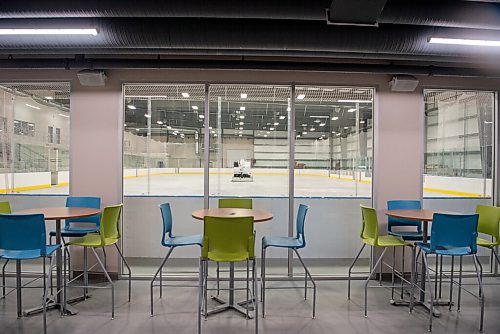 ALEX LUPUL / WINNIPEG FREE PRESS  

The ice surface at the Niverville Community Resource & Recreation Centre is photographed from a viewing area on Thursday, July 1, 2021.

Reporter: Mike Sawatzky