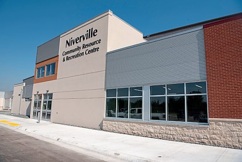 ALEX LUPUL / WINNIPEG FREE PRESS  

The exterior of the Niverville Community Resource & Recreation Centre is photographed on Thursday, July 1, 2021.

Reporter: Mike Sawatzky