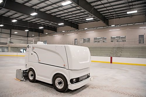 ALEX LUPUL / WINNIPEG FREE PRESS  

The zamboni at the Niverville Community Resource & Recreation Centre is photographed on Thursday, July 1, 2021.

Reporter: Mike Sawatzky