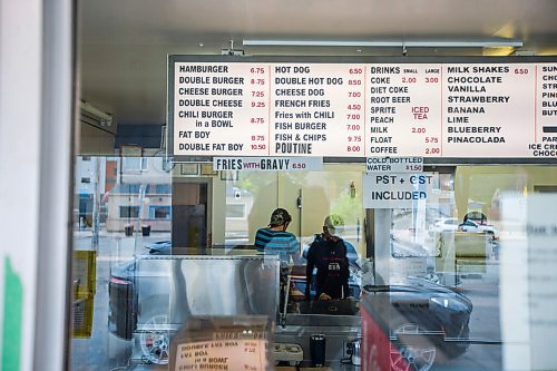 MIKAELA MACKENZIE / WINNIPEG FREE PRESS

The Dairi-Wip Drive In, one of the more iconic burger joints in town, in Winnipeg on Tuesday, July 6, 2021. For Dave Sanderson story.
Winnipeg Free Press 2021.