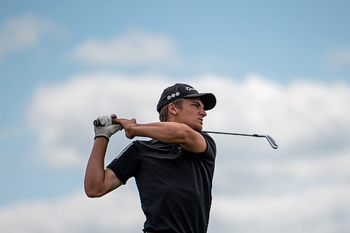 ALEX LUPUL / WINNIPEG FREE PRESS  

Braxton Kuntz hits a shot at the Golf Manitoba Junior Men's Championship at the Shilo Country Club in Shilo on Wednesday, July 7, 2021.

Reporter: Joseph Bernacki