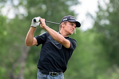 ALEX LUPUL / WINNIPEG FREE PRESS  

Braxton Kuntz hits a shot at the Golf Manitoba Junior Men's Championship at the Shilo Country Club in Shilo on Wednesday, July 7, 2021.

Reporter: Joseph Bernacki