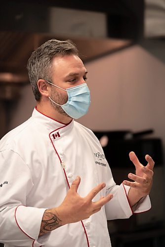 ALEX LUPUL / WINNIPEG FREE PRESS  

Chef Travis Mogens Petersen speaks at Russell-Hendrix in Winnipeg on Tuesday, July 6, 2021. Petersen has been travelling across the country, teaching other chefs how to cook with cannabis.

Reporter: Eva Wasney