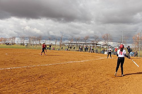 Canstar Community News Baseball and softball games will happen this summer. Pictured is a game in La Salle last falll. (GABRIELLE PICHÉ/CANSTAR COMMUNITY NEWS/HEADLINER)