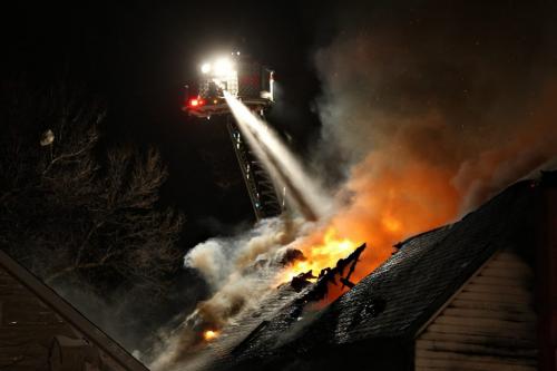 BORIS.MINKEVICH@FREEPRESS.MB.CA  100404 BORIS MINKEVICH / WINNIPEG FREE PRESS House fire at 364 Elgin.