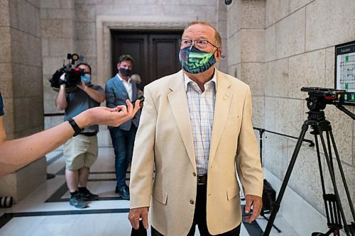 MIKAELA MACKENZIE / WINNIPEG FREE PRESS

PC MLA Ralph Eichler leaves a cabinet meeting at the Manitoba Legislative Building in Winnipeg on Wednesday, July 14, 2021. For Dylan story.
Winnipeg Free Press 2021.