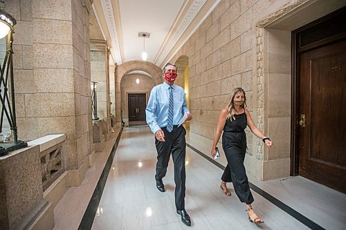 MIKAELA MACKENZIE / WINNIPEG FREE PRESS

Premier Brian Pallister walks into the PC caucus room at the Manitoba Legislative Building in Winnipeg on Wednesday, July 14, 2021. For Dylan story.
Winnipeg Free Press 2021.