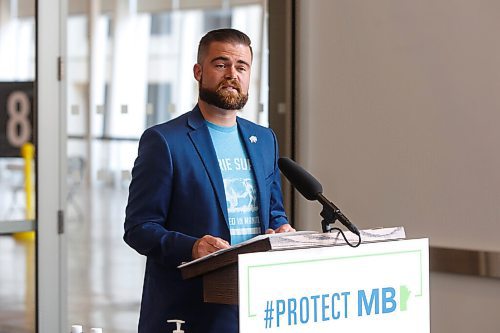 MIKE DEAL / WINNIPEG FREE PRESS
Johanu Botha, operations, planning and logistics lead, Vaccine Implementation Task Force speak from the vaccine super site, RBC Convention Centre, 375 York Ave, providing the COVID-19 vaccine update during what the government is calling a vaccin-athon, Wednesday afternoon.
210714 - Wednesday, July 14, 2021.