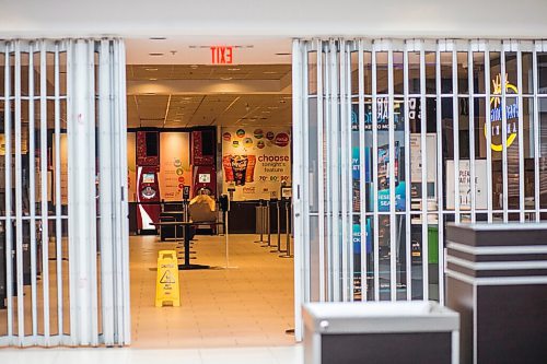 MIKAELA MACKENZIE / WINNIPEG FREE PRESS

Landmark Cinemas at Grant Park Mall in Winnipeg on Wednesday, July 14, 2021. The owner of the movie theatre is relieved to finally be allowed to open in Manitoba. For Randall King story.
Winnipeg Free Press 2021.