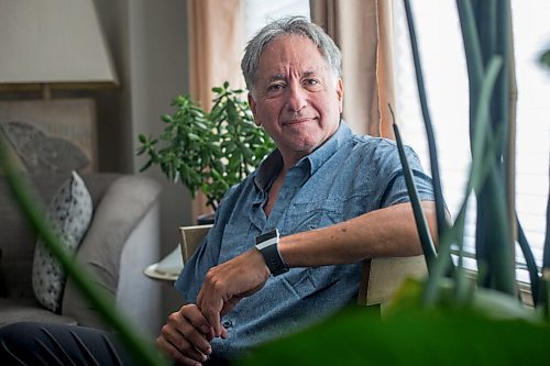 MIKAELA MACKENZIE / WINNIPEG FREE PRESS

Rabbi Allan Finkel, chair of Winnipeg Council of Rabbis, poses for a portrait in his home in Winnipeg on Thursday, July 15, 2021. Winnipeg's Jewish community is opposing a proposal to have all male circumcisions take place in medical offices. For Brenda Suderman story.
Winnipeg Free Press 2021.