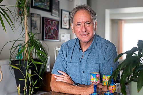 MIKAELA MACKENZIE / WINNIPEG FREE PRESS

Rabbi Allan Finkel, chair of Winnipeg Council of Rabbis, poses for a portrait in his home in Winnipeg on Thursday, July 15, 2021. Winnipeg's Jewish community is opposing a proposal to have all male circumcisions take place in medical offices. For Brenda Suderman story.
Winnipeg Free Press 2021.