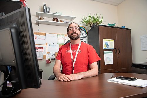 ALEX LUPUL / WINNIPEG FREE PRESS  

Mike Payne, executive director of Nine Circles Community Health Centre, poses for a portrait on Friday, July 16, 2021.

Reporter: Melissa Martin