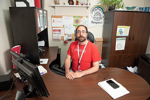 ALEX LUPUL / WINNIPEG FREE PRESS  

Mike Payne, executive director of Nine Circles Community Health Centre, poses for a portrait on Friday, July 16, 2021.

Reporter: Melissa Martin