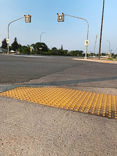 Canstar Community News Elie will get a new crosswalk. First, however, bulb-outs, like those pictured on McGillivray Boulevard, need to be made. (GABRIELLE PICHE/CANSTAR COMMUNITY NEWS/HEADLINER)