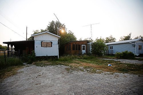 JOHN WOODS / WINNIPEG FREE PRESS
An infamous trailer park on Dupont St in Powerview, Monday, July 19, 2021. 

Reporter: Thorpe