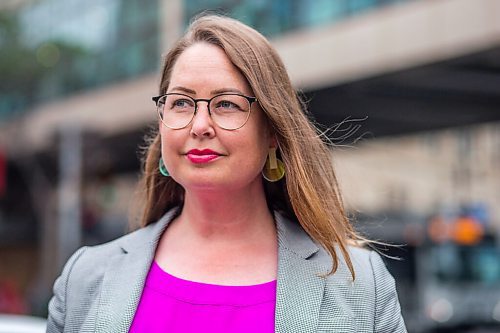 MIKAELA MACKENZIE / WINNIPEG FREE PRESS

Kate Fenske, executive director of the Downtown BIZ, poses for a portrait on Portage Avenue in Winnipeg on Tuesday, July 20, 2021. For Ben Waldman story.
Winnipeg Free Press 2021.