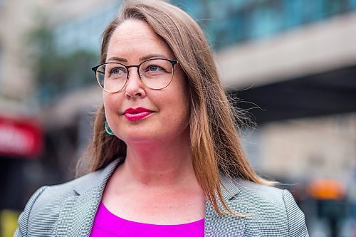 MIKAELA MACKENZIE / WINNIPEG FREE PRESS

Kate Fenske, executive director of the Downtown BIZ, poses for a portrait on Portage Avenue in Winnipeg on Tuesday, July 20, 2021. For Ben Waldman story.
Winnipeg Free Press 2021.