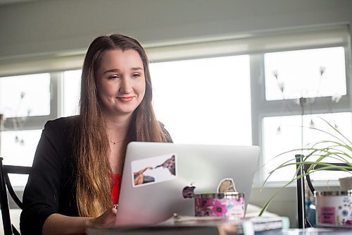 MIKE SUDOMA / Winnipeg Free Press
University of Winnipeg student, Marina Milne, works inside her apartment Wednesday afternoon. Milne will be going into her fourth year this fall.
July 21, 2021