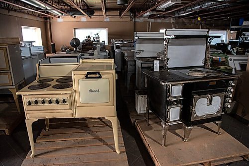 ALEX LUPUL / WINNIPEG FREE PRESS  

Stoves are photographed at the Manitoba Electrical Museum's warehouse on Thursday, July 22, 2021.

Reporter: Brenda Suderman