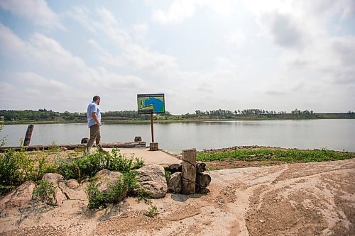 MIKAELA MACKENZIE / WINNIPEG FREE PRESS

Mayor Brandon Burley poses for a portrait at the boat launch at Lake Minnewasta, where the town of Morden gets its water, on Thursday, July 22, 2021. For Kevin Rollason story.
Winnipeg Free Press 2021.