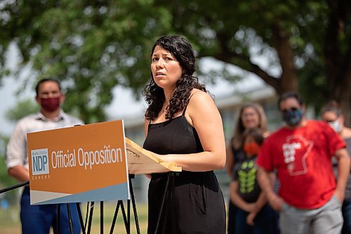 ALEX LUPUL / WINNIPEG FREE PRESS  

Amalia Zurzolo, a mother of two whose children attend Laura Secord, speaks during a press conference outside of Churchill High School in Winnipeg on Thursday, July 22, 2021. Kinew and local parents spoke about the need to improve ventilation in schools before classes resume in the fall.