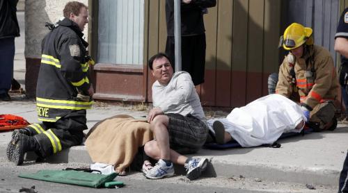 BORIS.MINKEVICH@FREEPRESS.MB.CA  100411 BORIS MINKEVICH / WINNIPEG FREE PRESS MVC at the corner of Erin and Ellice sent many people to hospital.