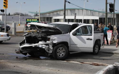 BORIS.MINKEVICH@FREEPRESS.MB.CA  100411 BORIS MINKEVICH / WINNIPEG FREE PRESS MVC at the corner of Erin and Ellice sent many people to hospital.