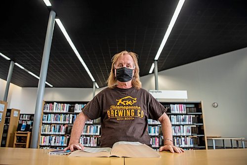 ALEX LUPUL / WINNIPEG FREE PRESS  

Gord Harder is photographed at the Millennium Library in Winnipeg on Monday, July 26, 2021.

Reporter: Cody Sellar