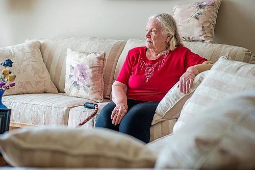 MIKAELA MACKENZIE / WINNIPEG FREE PRESS

Norma Wiechman poses for a portrait in her home in Oak Bluff on Monday, July 26, 2021. Shes nervous to enter a long-term care facility. For Gabby story.
Winnipeg Free Press 2021.