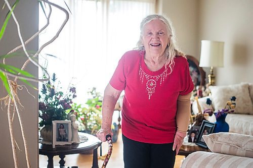 MIKAELA MACKENZIE / WINNIPEG FREE PRESS

Norma Wiechman poses for a portrait in her home in Oak Bluff on Monday, July 26, 2021. Shes nervous to enter a long-term care facility. For Gabby story.
Winnipeg Free Press 2021.