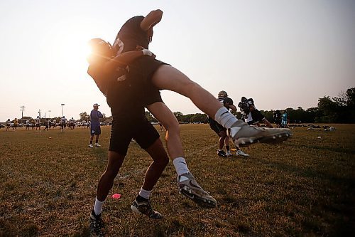 JOHN WOODS / WINNIPEG FREE PRESS
Geordie Wilsons St Vital Rifles practice  Monday, July 26, 2021. 

Reporter: Bernacki