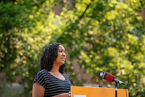 ALEX LUPUL / WINNIPEG FREE PRESS  

Kathy Heppmer, parent, speaks outside of Riverview School in Winnipeg on Tuesday, July, 27, 2021.

Reporter: Carol Sanders