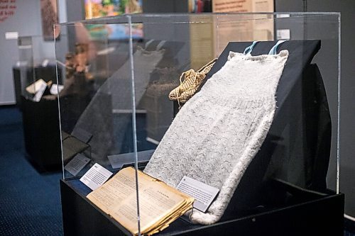 MIKAELA MACKENZIE / WINNIPEG FREE PRESS

A slip knitted from re-processed binder twine fibres in the Mennonites at War exhibit at the Mennonite Heritage Village Museum in Steinbach on Tuesday, July 27, 2021. For Brenda story.
Winnipeg Free Press 2021.