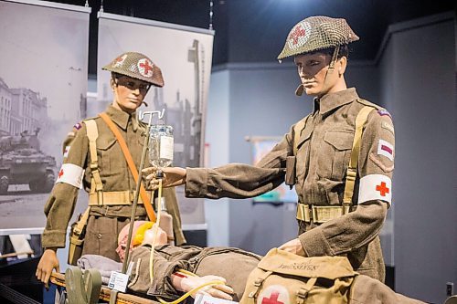 MIKAELA MACKENZIE / WINNIPEG FREE PRESS

Mannequins show that Mennonites often chose to become medics instead of taking more violent roles in the military in the Mennonites at War exhibit at the Mennonite Heritage Village Museum in Steinbach on Tuesday, July 27, 2021. For Brenda story.
Winnipeg Free Press 2021.