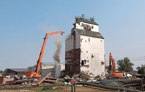 RUTH BONNEVILLE / WINNIPEG FREE PRESS

local - last grain elevator in wpg

Photos of the last wooden grain elevator at 715 Marion St, as it is being demolished on Tuesday. 

Description:It looks like Winnipeg is losing its last wooden grain elevator - in St. Boniface.

Also, photos taken on July 23rd before demo.  

See Kevin Rollason's story.


July 27, 2021
