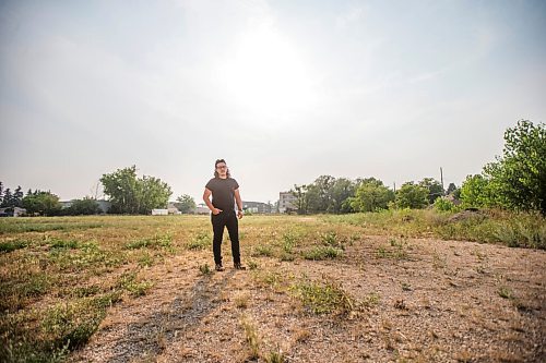 MIKAELA MACKENZIE / WINNIPEG FREE PRESS

Darian McKinney poses for a portrait on the site of the St. Boniface Industrial School (this would have been the back yard area behind the school) in Winnipeg on Thursday, July 29, 2021. For Dylan story.
Winnipeg Free Press 2021.