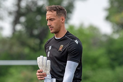 ALEX LUPUL / WINNIPEG FREE PRESS  

Valour FC goalkeeper Matthew Silva is photographed during practice at St. Vital Memorial Park in Winnipeg on Friday, July, 30, 2021.