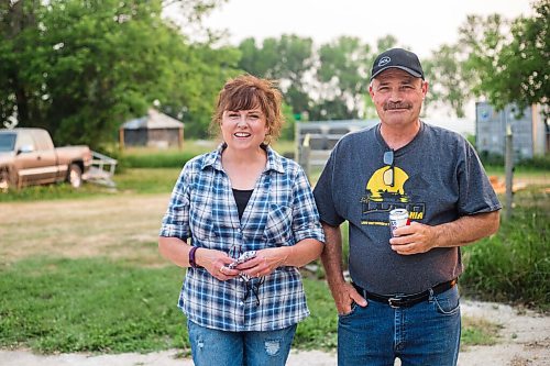 MIKAELA MACKENZIE / WINNIPEG FREE PRESS

Judy and Roger Stearns pose for a portrait at Black Bear Rescue Manitoba near Stonewall on Wednesday, July 7, 2021. For Eva Wasney story.
Winnipeg Free Press 2021.