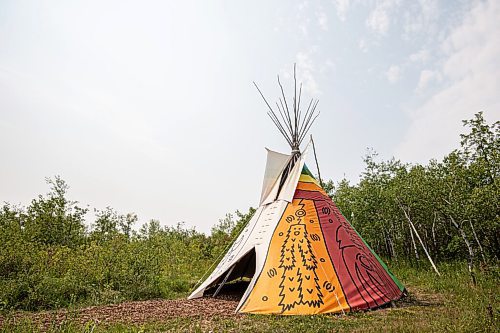 MIKE SUDOMA / Winnipeg Free Press
A tipi created by artist, Jordan Stranger meant to depict the seven sacred teachings, on display at Fort Whyte 
Friday afternoon. July 30, 2021