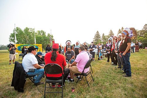 MIKAELA MACKENZIE / WINNIPEG FREE PRESS

The Spirit Sands Singers play an opening song as chiefs and community leaders watch at a commemoration of the 150th anniversary of the making of Treaty No. 1 at the Lower Fort Garry National Historic Site on Tuesday, Aug. 3, 2021. For Gabrielle Piche story.
Winnipeg Free Press 2021.