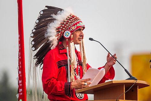 MIKAELA MACKENZIE / WINNIPEG FREE PRESS

Assembly of Manitoba Chiefs grand chief Arlen Dumas speaks at a commemoration of the 150th anniversary of the making of Treaty No. 1 at the Lower Fort Garry National Historic Site on Tuesday, Aug. 3, 2021. For Gabrielle Piche story.
Winnipeg Free Press 2021.