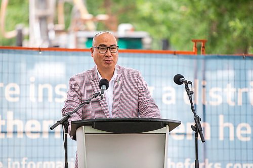 MIKAELA MACKENZIE / WINNIPEG FREE PRESS

Minister of economic development and jobs Jon Reyes speaks at a funding announcement for Railside at The Forks development in Winnipeg on Thursday, Aug. 5, 2021. For Cody story.
Winnipeg Free Press 2021.