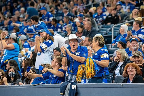 ALEX LUPUL / WINNIPEG FREE PRESS  

Winnipeg Blue Bomber fans are photographed at IG Field during the opening game of the 2021 CFL season.