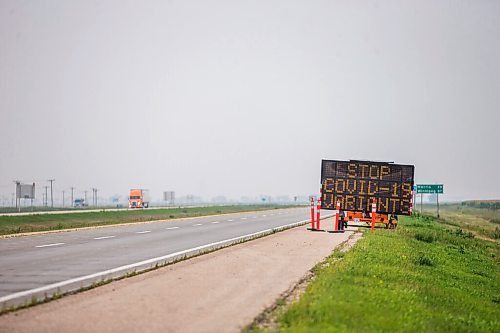 MIKAELA MACKENZIE / WINNIPEG FREE PRESS

A sign warns of COVID-19 variants as the Canadian border re-opens to fully vaccinated folks from the United States at Emerson on Monday, Aug. 9, 2021. For Gabby story.
Winnipeg Free Press 2021.