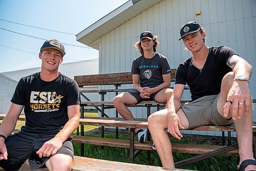 ALEX LUPUL / WINNIPEG FREE PRESS  

From left, Noah, Conor and Morgan Geekie are photographed outside of Strathclair Community Arena on Sunday, August 8, 2021.