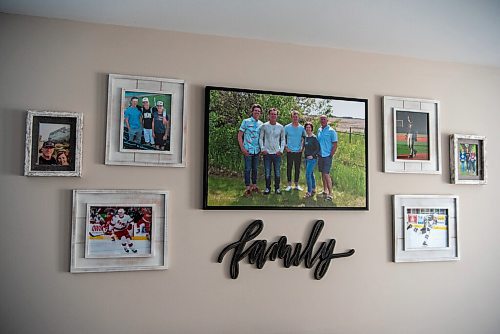 ALEX LUPUL / WINNIPEG FREE PRESS  

The Geekie family's photos are photographed in their Strathclair home on Sunday, August 8, 2021.