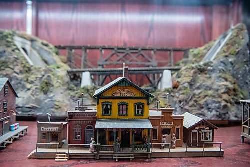 ALEX LUPUL / WINNIPEG FREE PRESS  

Scale model buildings created by Jock Oliphant are photographed in the Winnipeg Railway Museum on Monday, August 9, 2021. The buildings were made from scratch in the 1960s.